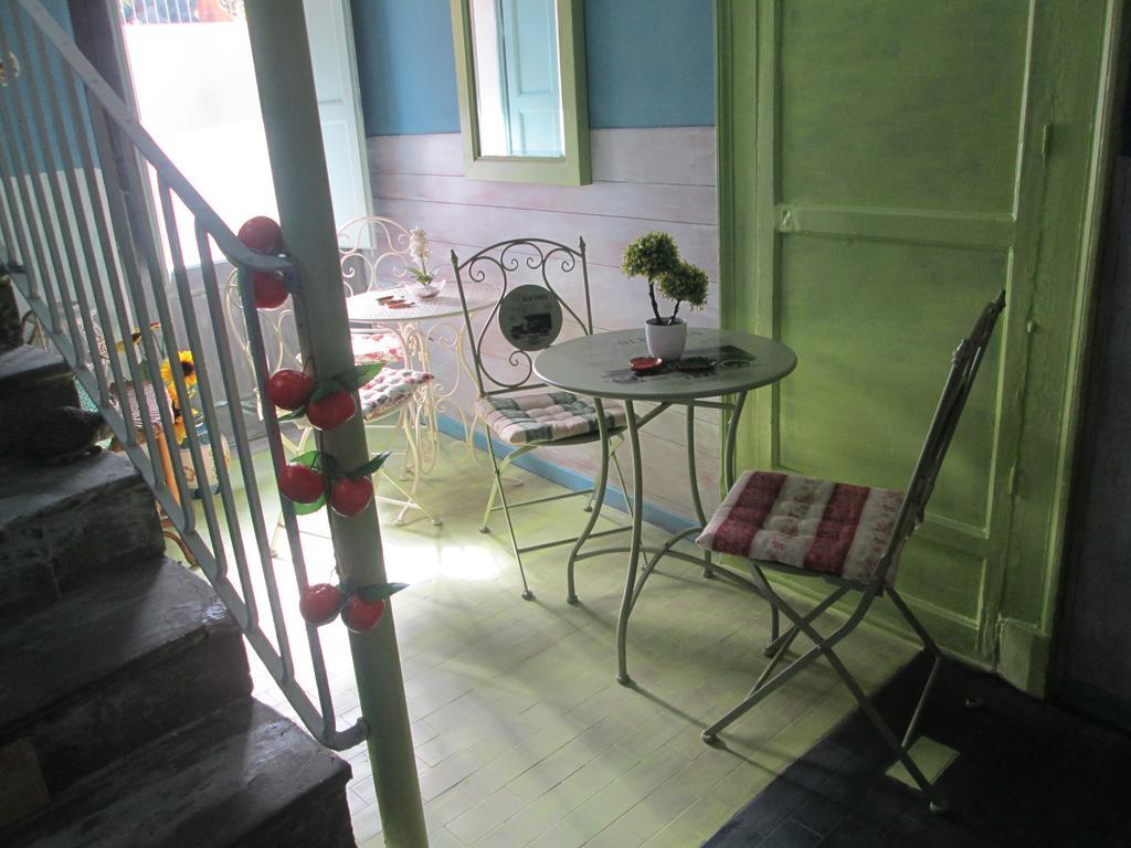 Ciuri Ciuri Apartment Ачиреале Екстериор снимка